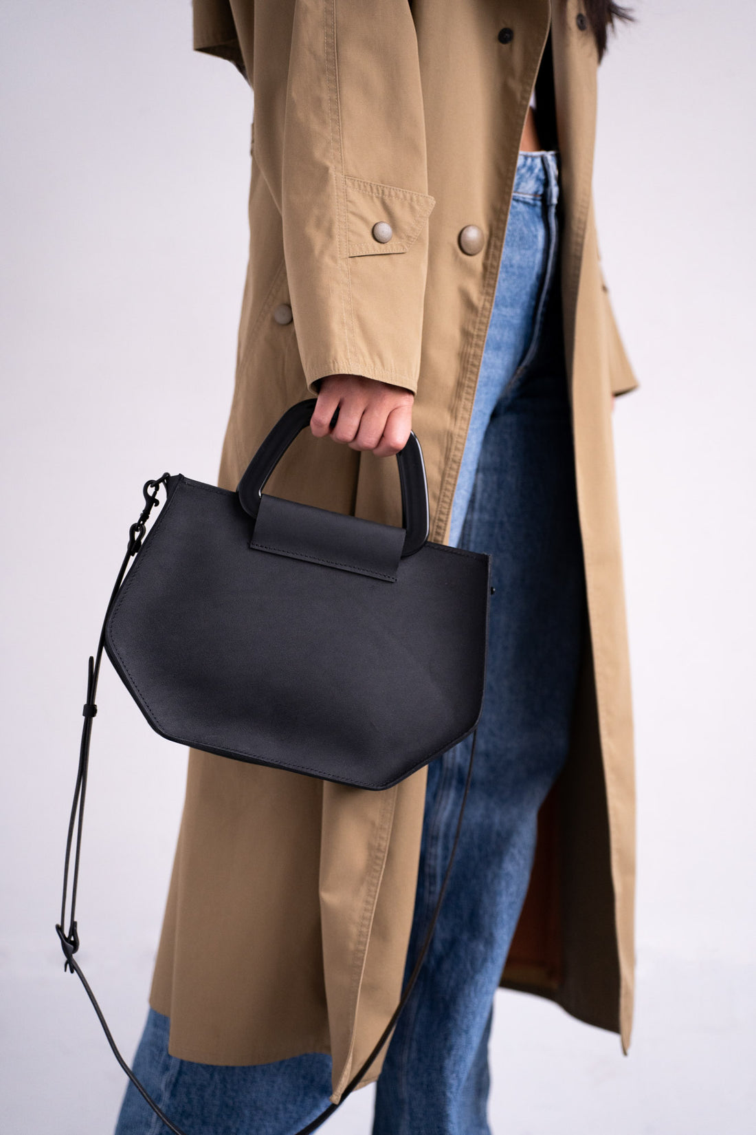 Zoe - the classic handbag