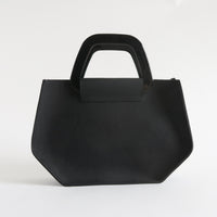 Zoe - the classic handbag
